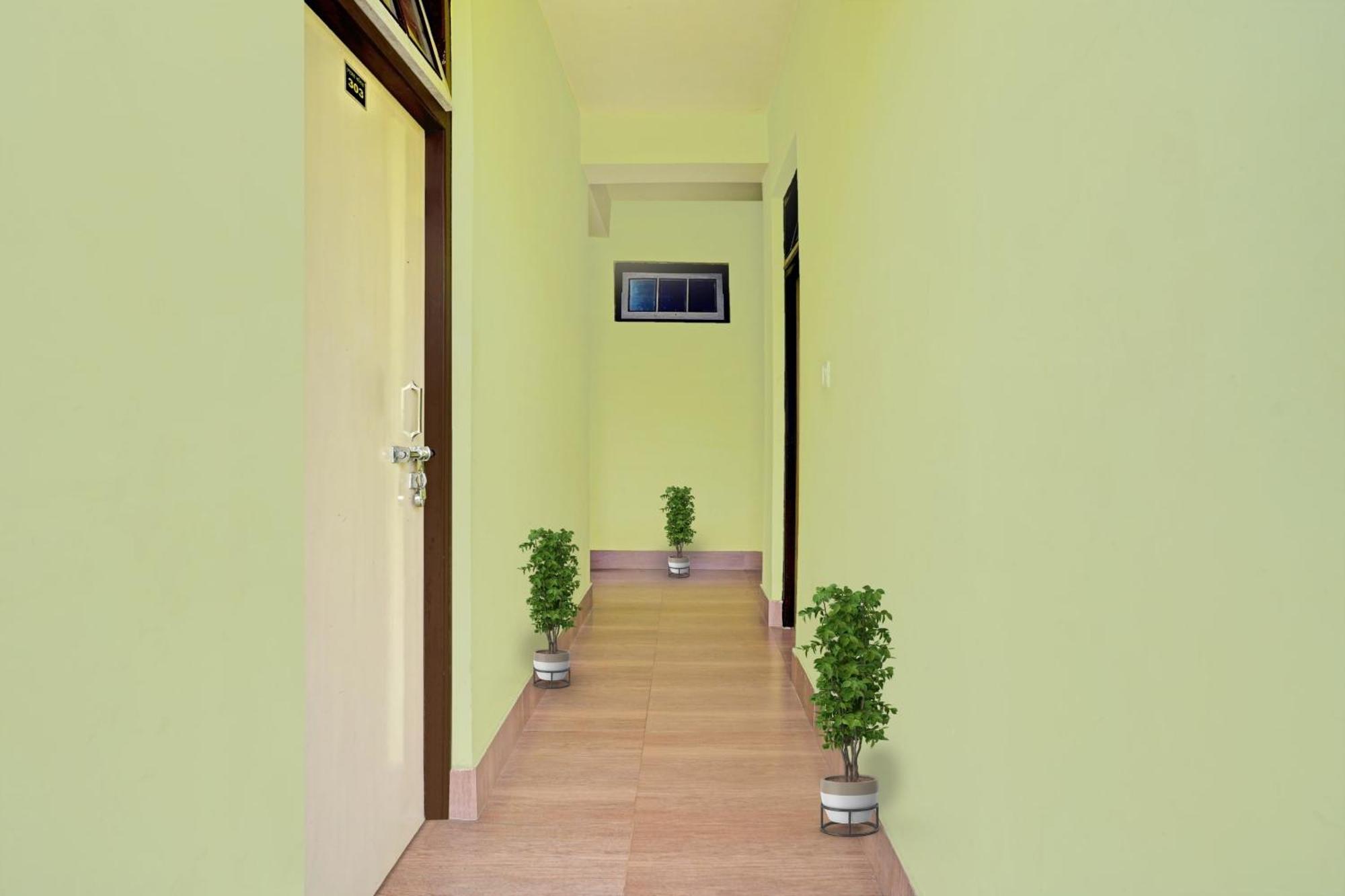 Capital O Basera Resort Padamchen Exterior photo