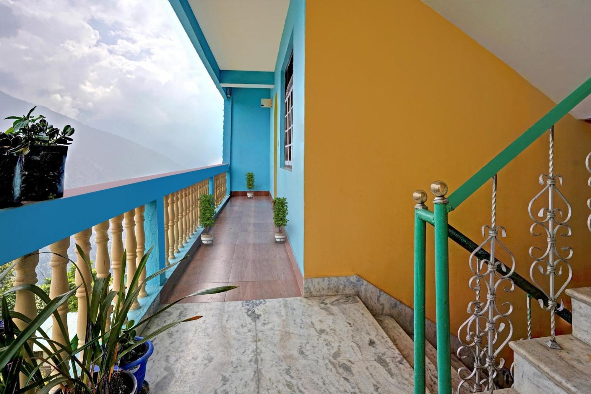 Capital O Basera Resort Padamchen Exterior photo